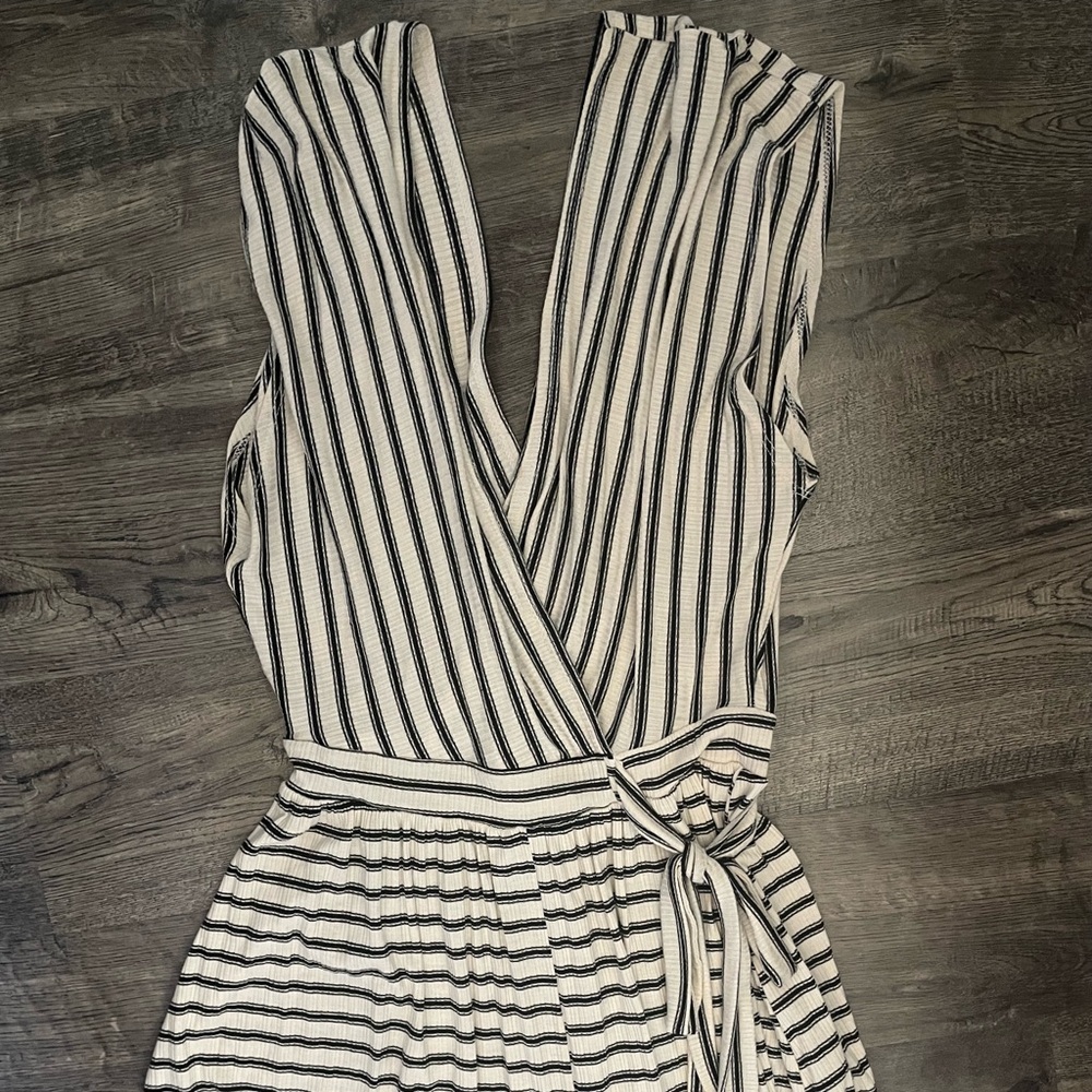 Billabong stripped shirt romper size S